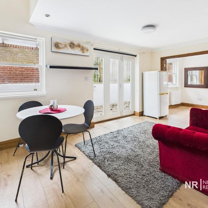 3 bedroom flat to rent - Photo 1