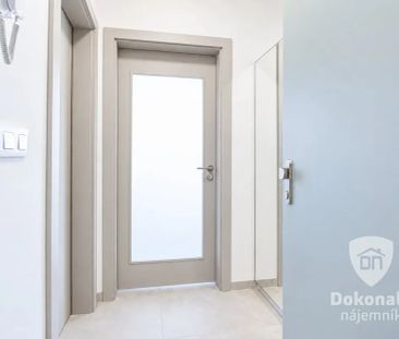 Pronájem bytu 1+kk 31 m² - Photo 1