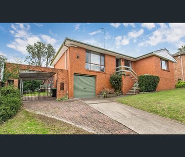 Spacious & Comfortable 3-Bedroom Home in Prime Penrith - Photo 6