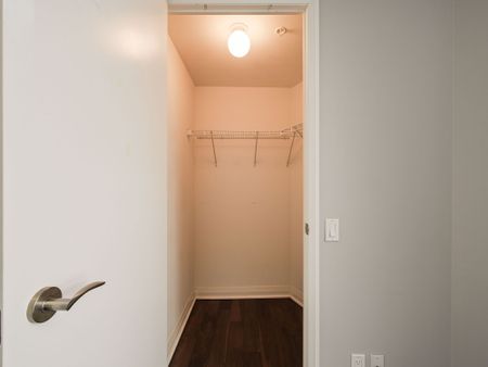 For Lease - 5 Valhalla Inn Road Unit# 2110, Toronto, Ontario - Photo 5