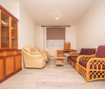 3 bedroom terraced house - Photo 1