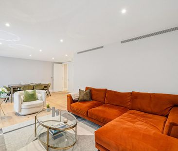 Knight Frank are delighted to offer this three bedroom furnished apartment on Baker Street. - Photo 3