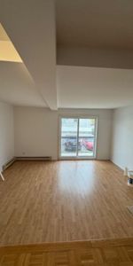 5 1/2 à louer - Photo 4