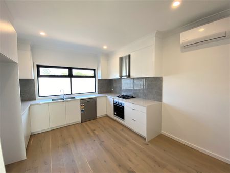 3/12 Clunes Street, Kingsbury VIC 3083 - Photo 5