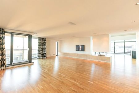 3 bedroom apartment to rent - Photo 4