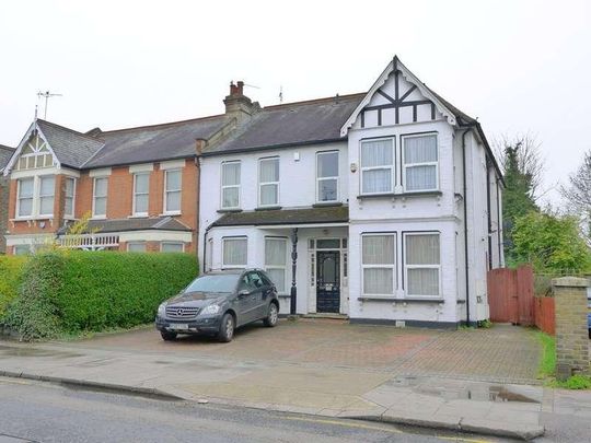 Brownlow Road, Bounds Green, N11 - Photo 1