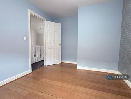 3 bedroom detached house to rent - Photo 5