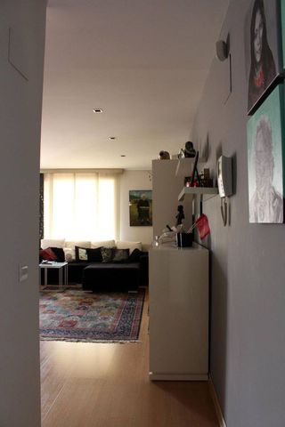 2 bedroom luxury penthouse for rent in Valencia - Photo 3