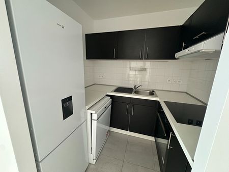 Location Appartement 2 pièces 43m² - Photo 4