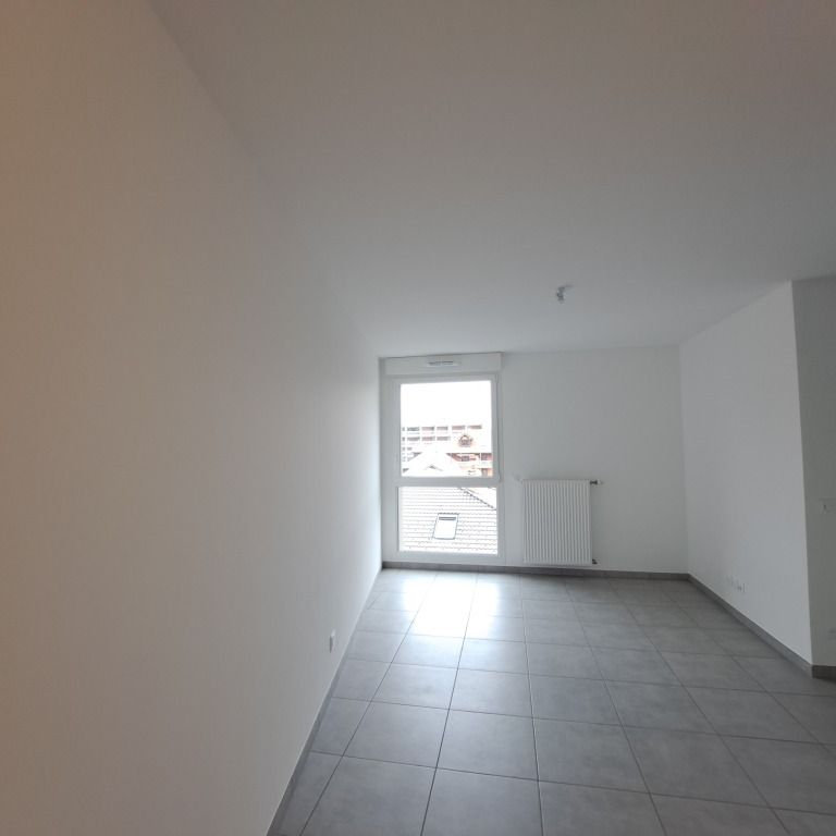 Location Appartement 1 pièce 28m² THONON LES BAINS 74200 - Photo 1