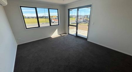 Convenient in Rolleston - Photo 2