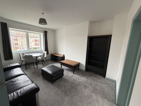 3 Bed Flat, Ruthrieston Road, AB10 - Photo 2