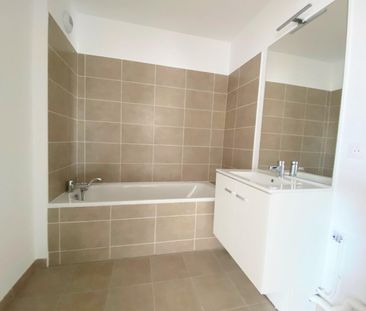 location Appartement T2 DE 43.2m² À AMIENS - Photo 3