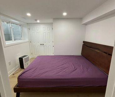 Detached Home For Lease | W9246043 - Photo 5