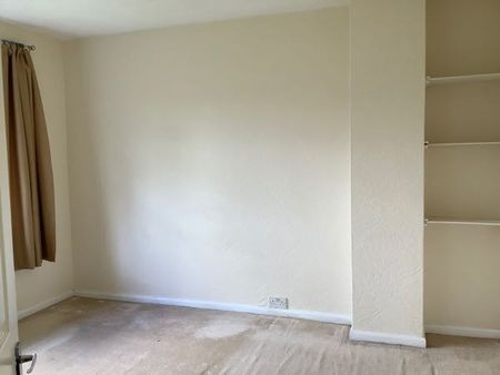 3 Bedroom Semi Detached To Rent in Wollaton - Photo 4