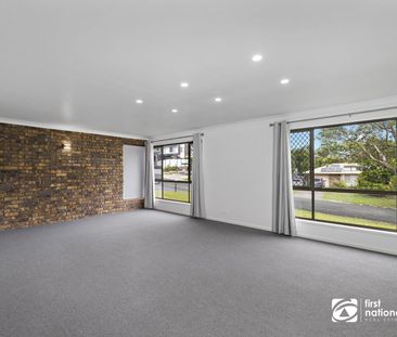 Huge Expansive Gem of a Home in Alexandra Hills - Photo 3