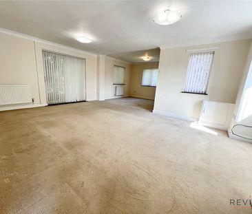 4 Bedroom DetatchedHouse, Moel Famau View Priory Park Riverside Drive - Photo 4