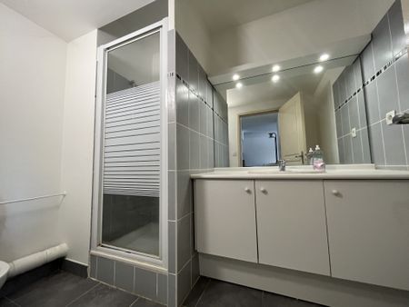 Location Appartement 2 pièces 34m² MARSEILLE 10ème - Photo 4