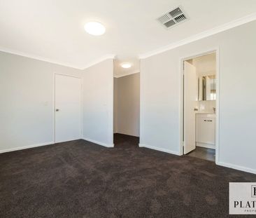 Comfortable Living in a Prime Waikiki Location - Photo 5