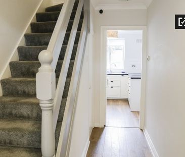 Bed for rent in 4-bedroom house in Stoneybatter, Dublin - Photo 4