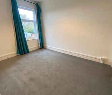 2 bedroom semi-detached house to rent - Photo 3
