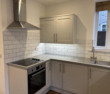 1 BED Coach House To rent - Photo 5