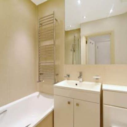 1 bedroom property to rent in London - Photo 4