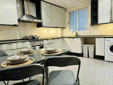 Carrer de Balmes, Barcelona, Catalonia 08022 - Photo 2