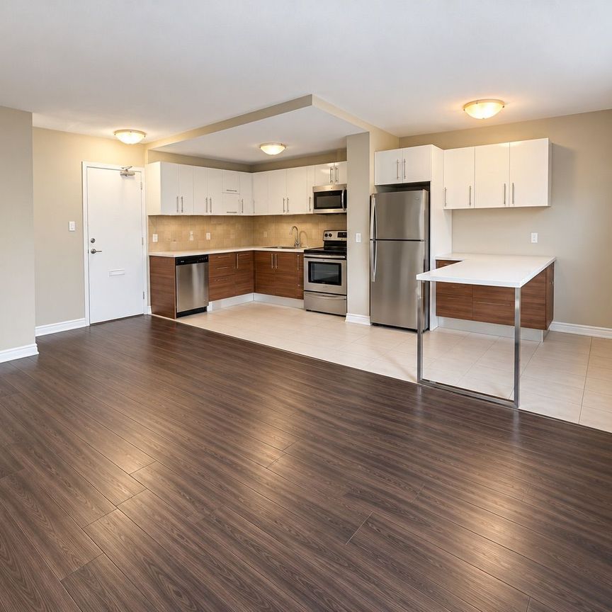 For Lease - 45 Paisley Boulevard Unit# 410, Mississauga, Ontario - Photo 1