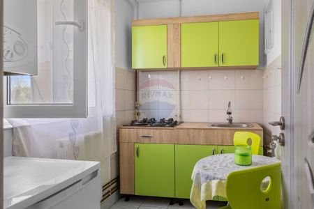 Apartament cu 1 camera in zona Polivalenta - Photo 5