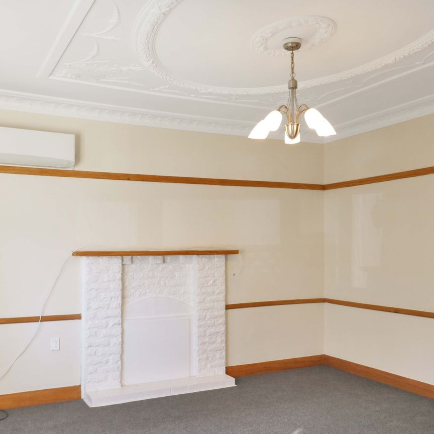 Woburn Beauty - Photo 1