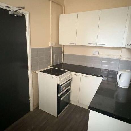 Bed Flat Available In Sparkhill, B11 - Photo 1