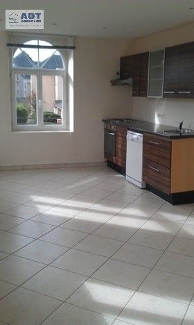 Location Appartement 1 pièce 32m² BEAUVAIS 60000 - Photo 3