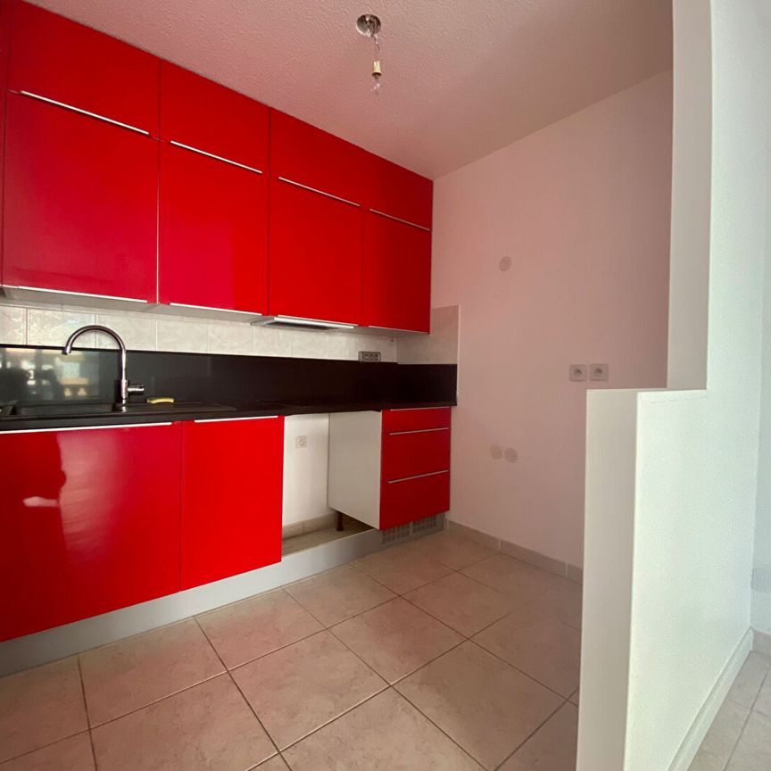 2P PROCHE CENTRE VILLE SAINT RAPHAEL, - Photo 1