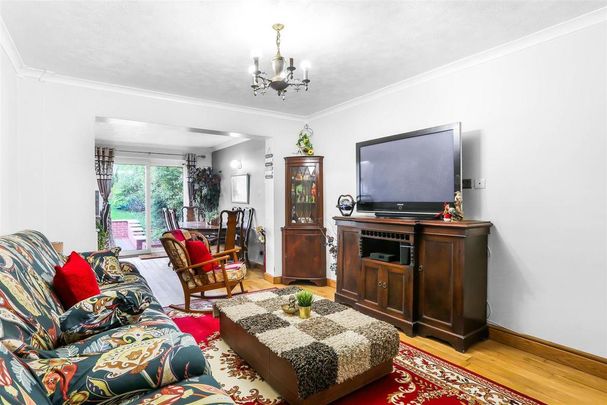 4 bedroom semi-detached house to rent - Photo 1