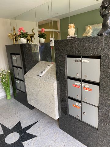 Instapklaar 2-slpk APPARTEMENT + GARAGE - Photo 4