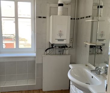 Location Appartement 3 pièces 60m² SARREGUEMINES 57200 - Photo 2