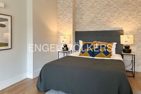 Piso de alquiler en La Roqueta - Photo 2