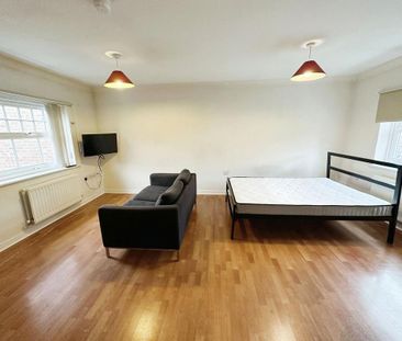 1 bedroom apartment to rent - Photo 2