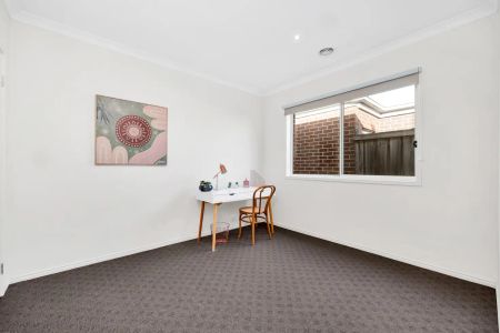 “Welcome to your Dream Home!” - Photo 3
