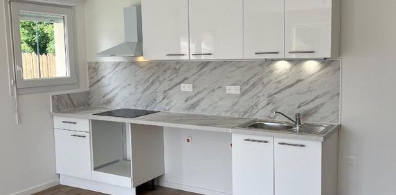Location Appartement 3 pièces 61m² ST GERMAIN LES ARPAJON 91180 - Photo 2