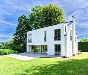 Gelegen aan het MEER VAN GENVAL, prachtige villa in perfecte staat ... - Photo 4