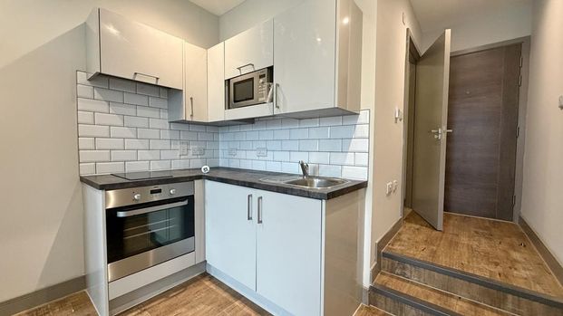 Studio to rent - Photo 1