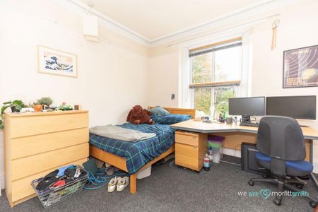 6 bedroom terraced house to rent - Photo 2