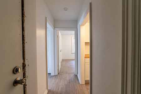 For Lease - 68 Arkledun Avenue, Hamilton, Ontario - Photo 5