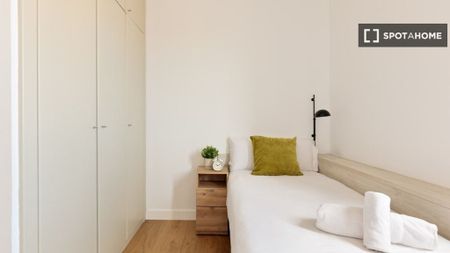 4 room luxury Flat for rent in Barcelona, Catalonia - Photo 4