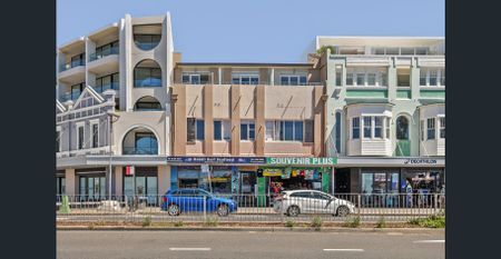 Renovated 1-bedroom apartment opposite beach - Photo 3