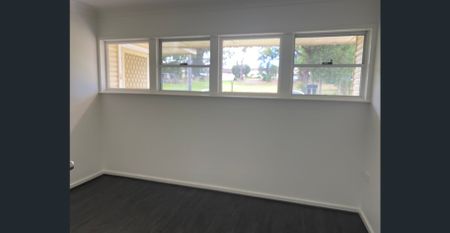 New Renovation 3-bedroom house, Only few minus drive to Regents park station & Lidcombe Station. - Photo 4