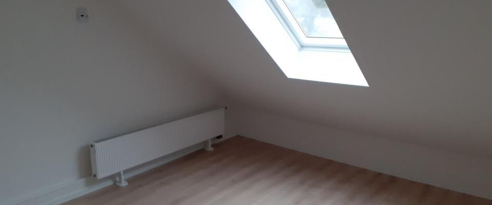 Helle 2,5 Zimmer DG Wohnung in Köln Dellbrück zu vermieten - Foto 1