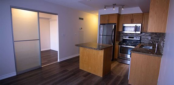 For Lease - 18 Harding Boulevard Unit# 716, Richmond Hill, Ontario - Photo 2